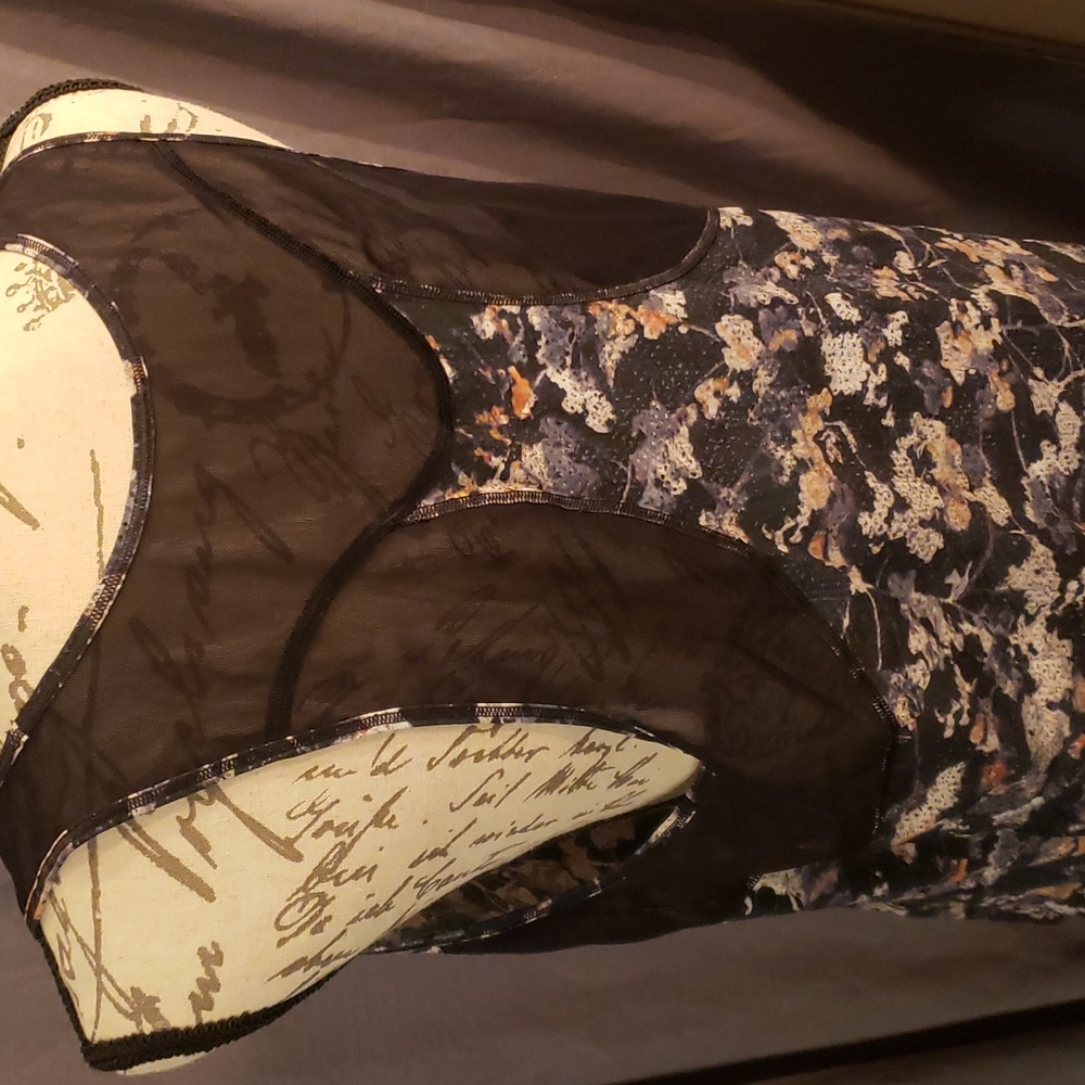 Lululemon sculpt tank top black floral print